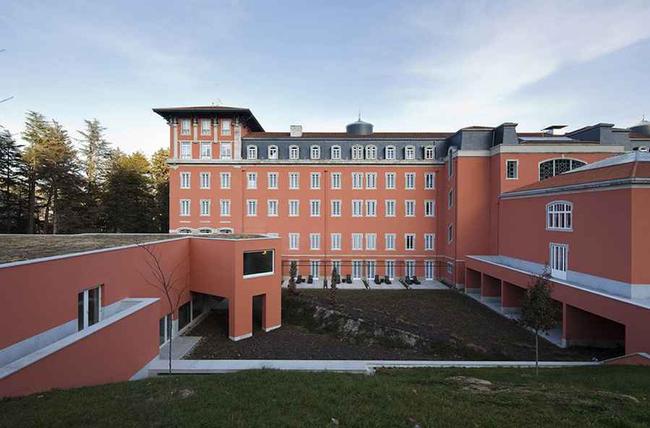 Спа-центр Vidago Palace Spa (c) Nelson Garrido Спа-центр Vidago Palace Spa (c) Nelson Garrido