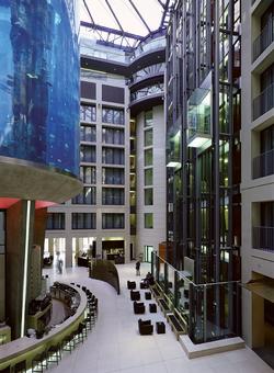 Квартал DomAquarée - гостиница Radisson SAS Квартал DomAquarée - гостиница Radisson SAS