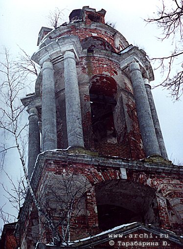 Komlevo. Church of the Holy Sign. 1802. Belfry.