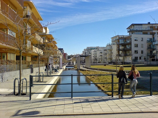 Район Хаммарбю Шестад в Стокгольме, застроенный по принципам «нового урбанизма». Фото с сайта www.scyscrapercity.com